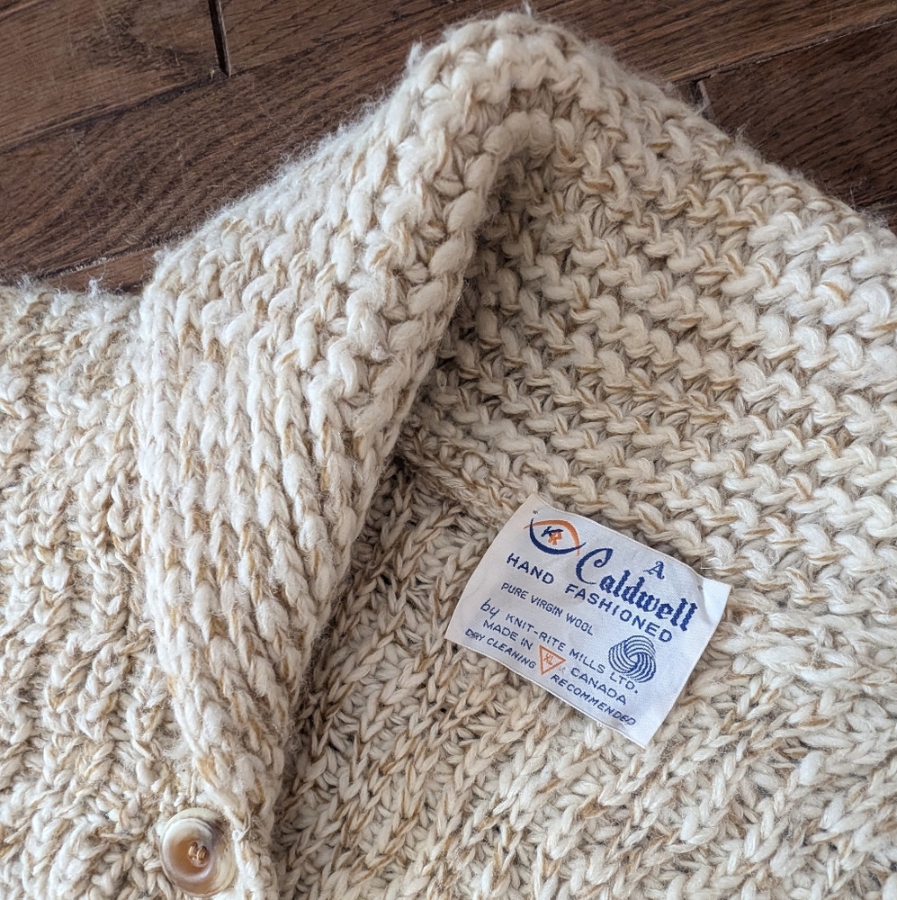 Women's Wool Cardigan - Picture 3 of 4